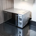 Air Conditioned Luxstay Mayfair Apartment